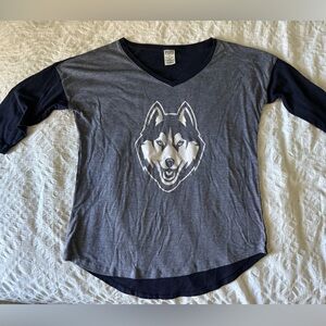 UCONN - PINK Victoria's Secret women’s light/ dark blue Husky Graphic Top - M